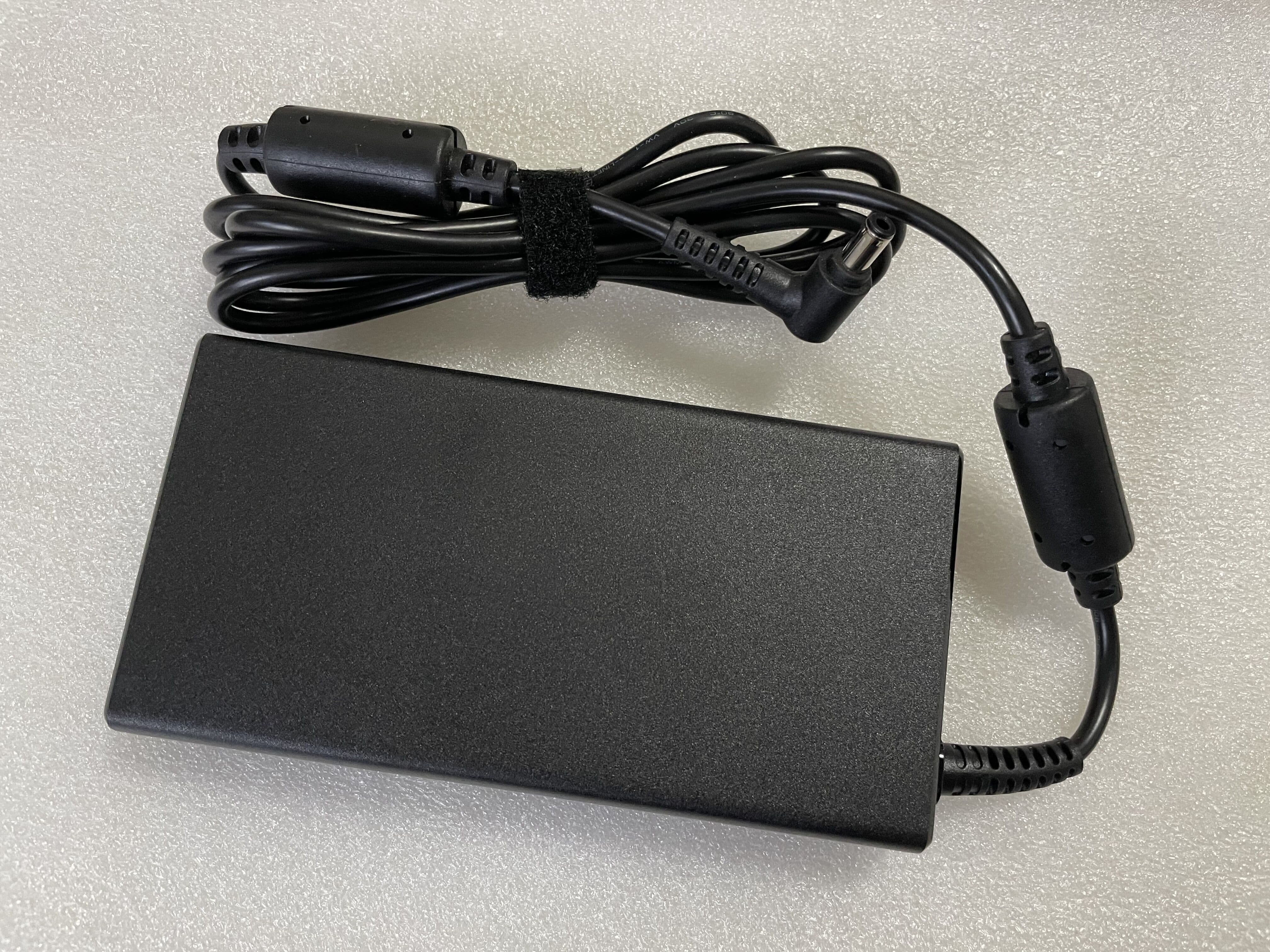 RAZER ADP-180TB-F Für Razer Blade Pro 2017 RZ09-0220 Razer RC30-02700200,Razer Blade RZ09 14 15 Blade Pro 17 2011-2017 laptop ADP-180TB-F_1