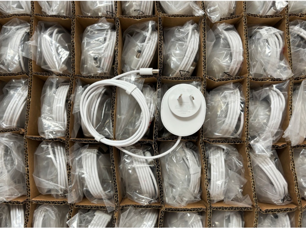 GOOGLE GKC2H Für Google Nest Wifi Pro img-GSB599_04