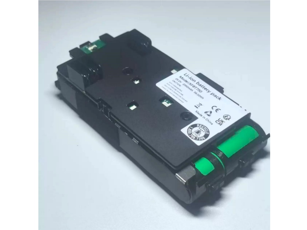 SHARK XFBT750